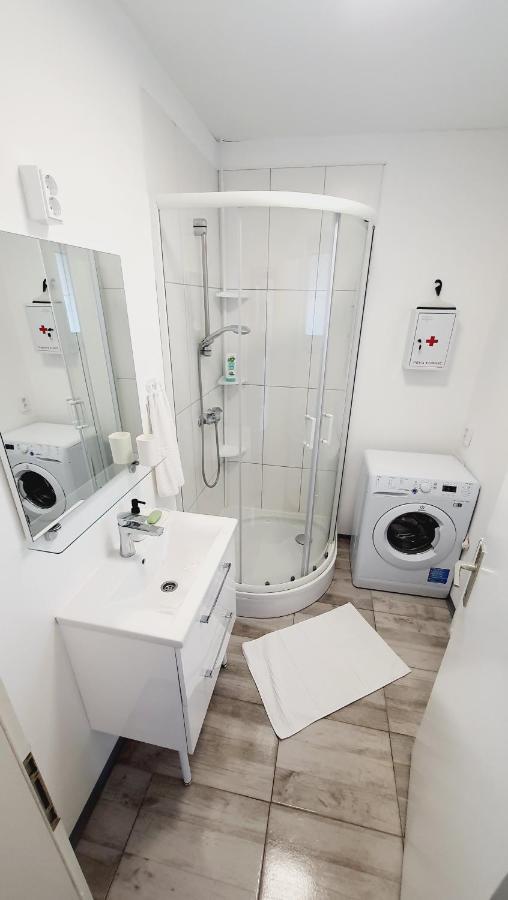 Apartma4Us Maribor Exteriör bild